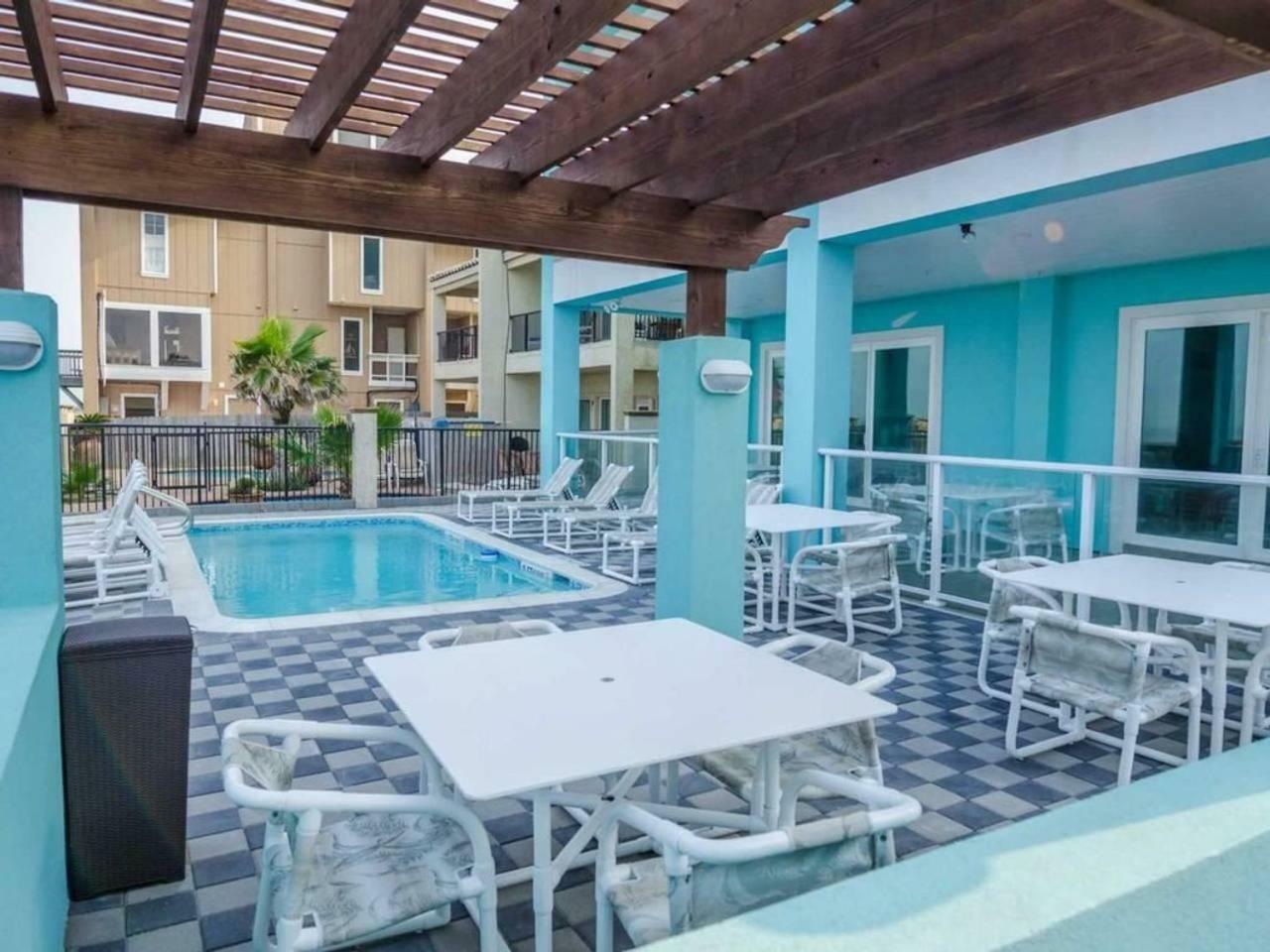 5 Bedroom Beachfront Condo - 3Rd Floor جنوب جزيرة بادري المظهر الخارجي الصورة